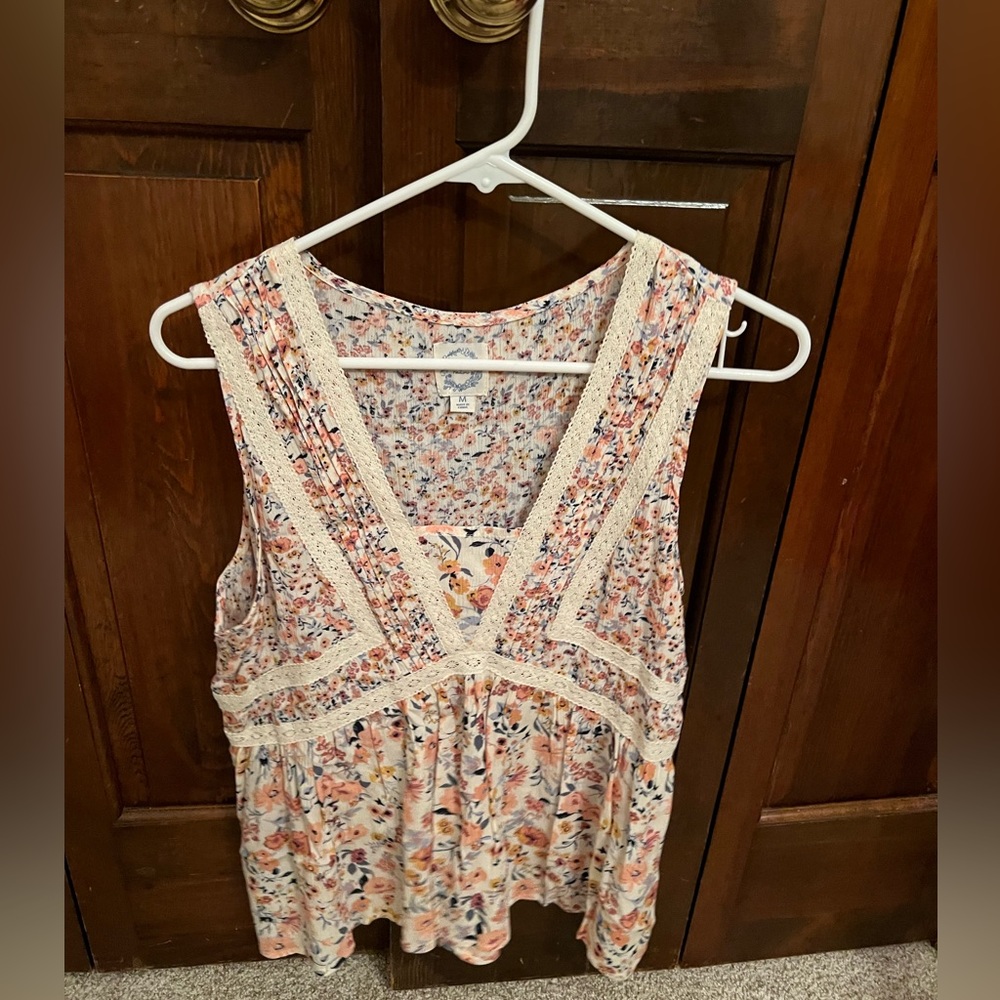 Francesca’s floral tank- size M